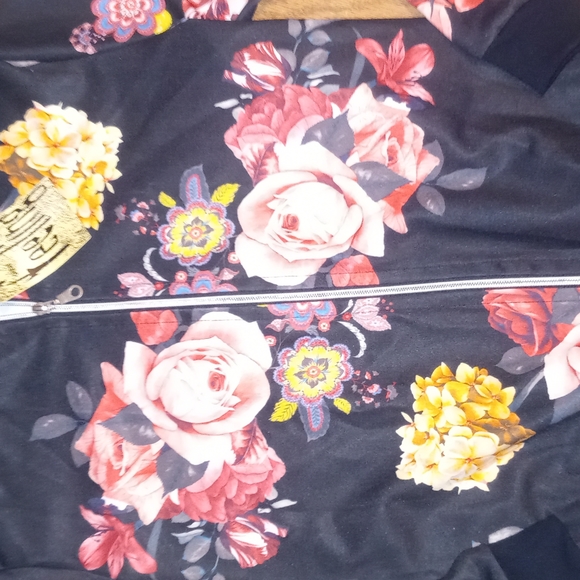 Womens Size S .Great Feeling.Rose Jacket. - Picture 2 of 5